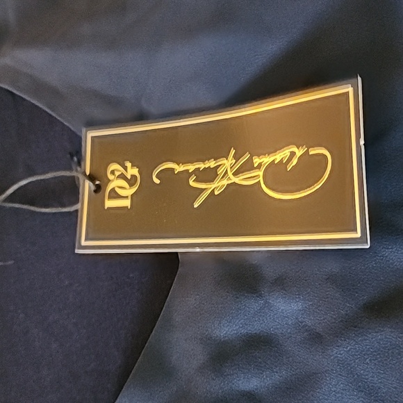 DG2   2X   Solid blue - Picture 2 of 5